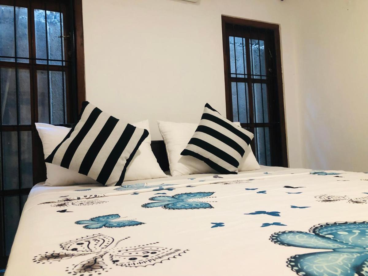 Honey Beach Negombo Exterior photo