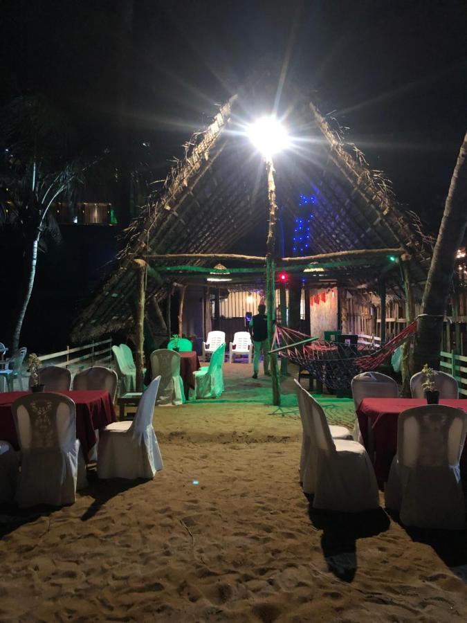 Honey Beach Negombo Exterior photo